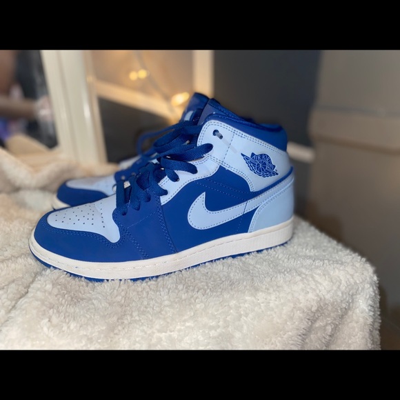 retro jordans light blue